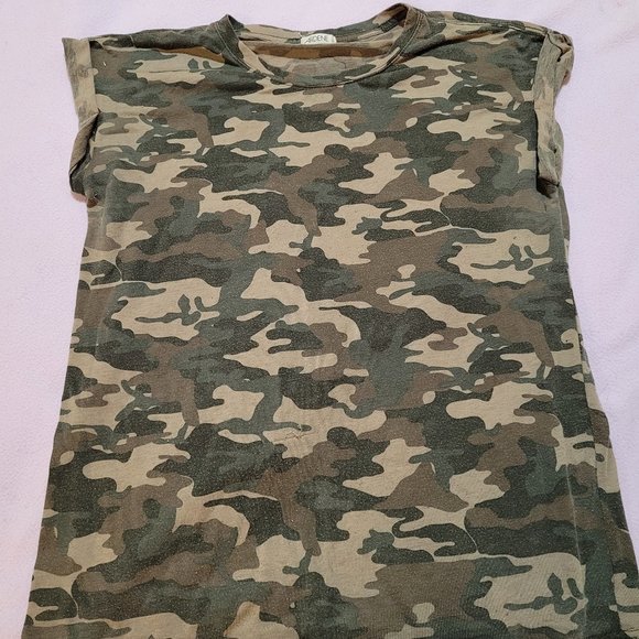 Camo T Shirt - Picture 1 of 1